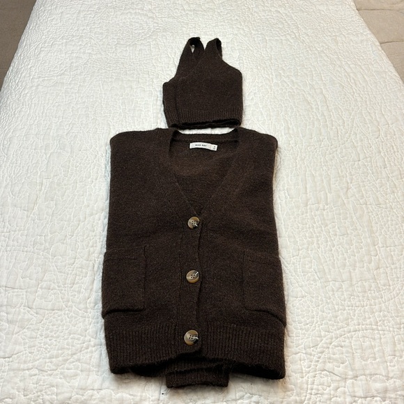Mod Ref 2 piece cardigan and cropped tank set. Size medium. - Picture 12 of 13